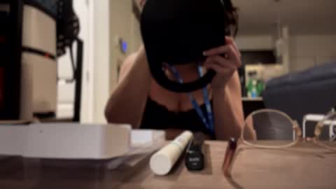 Snapshot of kinkbitch25 chatting on January 17, 2025, 12:42 am Kinkbitch online show from January 17, 2025, 12:42 am