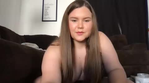 Snapshot of kinkykelly125 chatting on October 28, 2025, 7:05 pm kinkykelly125 online show from October 28, 2025, 7:05 pm