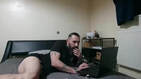 Snapshot of kinkyrusty chatting on January 26, 2025, 10:35 pm kinkyrusty online show from January 26, 2025, 10:35 pm