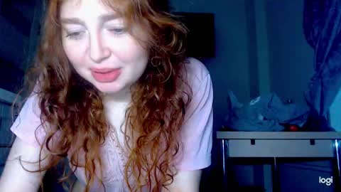 Snapshot of kira_foxy_ chatting on November 18, 2025, 7:57 am Kira online show from November 18, 2025, 7:57 am