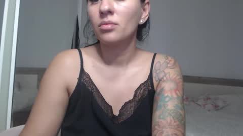 Snapshot of kiramaes chatting on November 5, 2025, 7:52 am kiramaes online show from November 5, 2025, 7:52 am