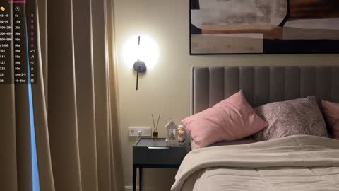 Snapshot of kiramystery chatting on December 9, 2024, 11:47 am Kira online show from December 9, 2024, 11:47 am