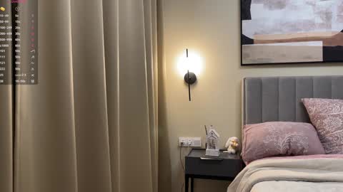 Snapshot of kiramystery chatting on February 6, 2025, 10:48 am Kira online show from February 6, 2025, 10:48 am