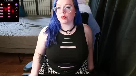 Snapshot of kiraspitqueen chatting on January 17, 2025, 5:21 am KiraSpitQueen online show from January 17, 2025, 5:21 am