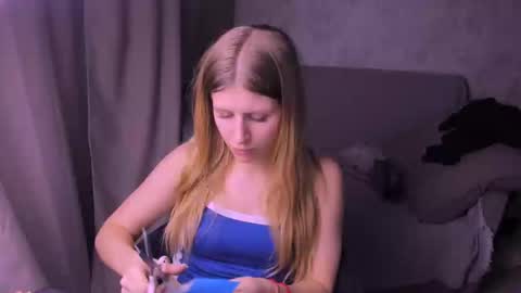 Snapshot of kirraa_ chatting on February 13, 2025, 8:55 pm Kira online show from February 13, 2025, 8:55 pm