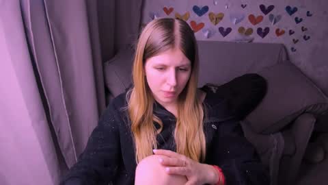 Snapshot of kirraa_ chatting on February 14, 2025, 11:42 pm Kira online show from February 14, 2025, 11:42 pm