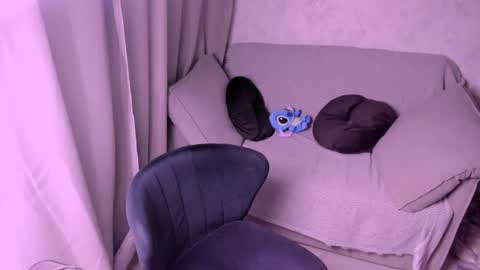 Snapshot of kirraa_ chatting on February 23, 2025, 7:49 pm Kira online show from February 23, 2025, 7:49 pm