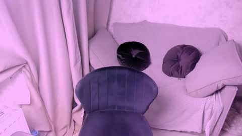 Snapshot of kirraa_ chatting on February 25, 2025, 10:39 pm Kira online show from February 25, 2025, 10:39 pm