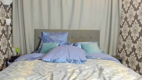 Snapshot of kirraa_ chatting on September 17, 2025, 3:46 pm Kira online show from September 17, 2025, 3:46 pm