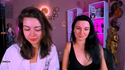 Snapshot of kitniss_dreamy chatting on October 1, 2025, 12:11 pm kitniss online show from October 1, 2025, 12:11 pm