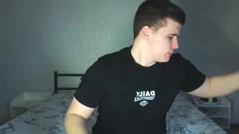 Snapshot of kittenmur chatting on February 9, 2025, 7:41 pm Vlad online show from February 9, 2025, 7:41 pm