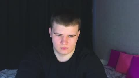 Snapshot of kittenmur chatting on March 9, 2025, 11:58 am Vlad online show from March 9, 2025, 11:58 am