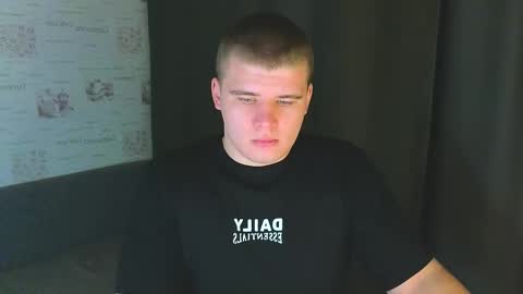 Snapshot of kittenmur chatting on September 10, 2025, 9:04 pm Vlad online show from September 10, 2025, 9:04 pm