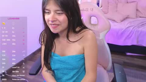 Snapshot of kittystar_tay chatting on February 23, 2025, 8:39 am Kitty online show from February 23, 2025, 8:39 am