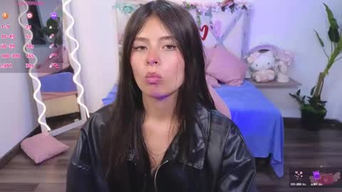 Snapshot of kittystar_tay chatting on March 2, 2025, 1:15 am Kitty online show from March 2, 2025, 1:15 am