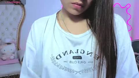 Snapshot of kittystar_tay chatting on September 18, 2025, 11:56 am Kitty online show from September 18, 2025, 11:56 am