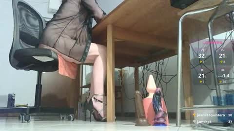 Snapshot of klaudiacd chatting on October 22, 2025, 5:41 am Klaudia online show from October 22, 2025, 5:41 am
