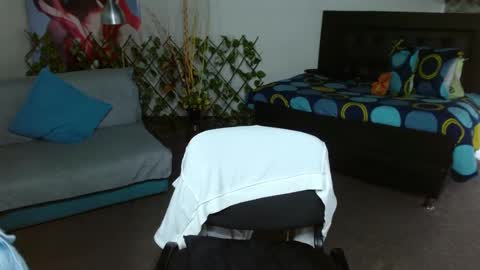 Kloe deker online show from October 2, 2025, 2:57 pm