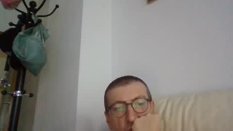 Snapshot of kolesie7 chatting on September 11, 2025, 4:29 pm JUAN CARLOS online show from September 11, 2025, 4:29 pm