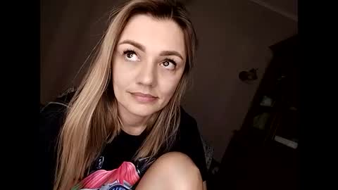 Snapshot of krisssexi chatting on March 4, 2025, 3:15 pm KrissSexi online show from March 4, 2025, 3:15 pm