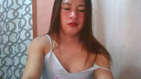 Snapshot of kristalheart chatting on October 23, 2025, 10:52 pm krunchee online show from October 23, 2025, 10:52 pm