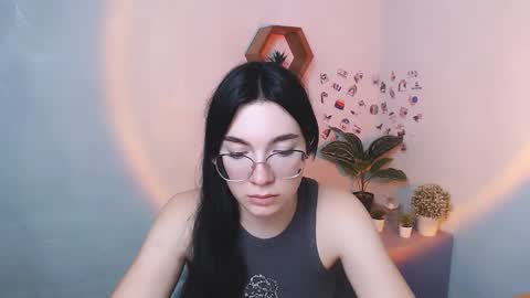 Snapshot of kristenx_x chatting on September 10, 2025, 10:37 am Kristen online show from September 10, 2025, 10:37 am