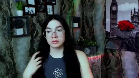 Snapshot of kristenx_x chatting on September 14, 2025, 8:35 am Kristen online show from September 14, 2025, 8:35 am