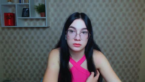 Snapshot of kristenx_x chatting on September 24, 2025, 5:33 am Kristen online show from September 24, 2025, 5:33 am