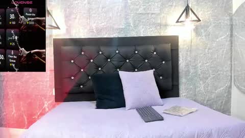 Snapshot of krystal_taylor23 chatting on October 1, 2025, 11:27 am Kystal Taylor online show from October 1, 2025, 11:27 am