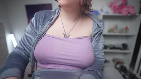 Snapshot of krystalsyxx chatting on March 11, 2025, 3:37 am Krystal Syx online show from March 11, 2025, 3:37 am