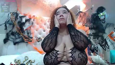 Snapshot of la_crespa_x chatting on October 18, 2025, 1:34 pm la crespa x online show from October 18, 2025, 1:34 pm