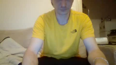 Snapshot of labelette007 chatting on December 30, 2024, 12:22 am labelette007 online show from December 30, 2024, 12:22 am