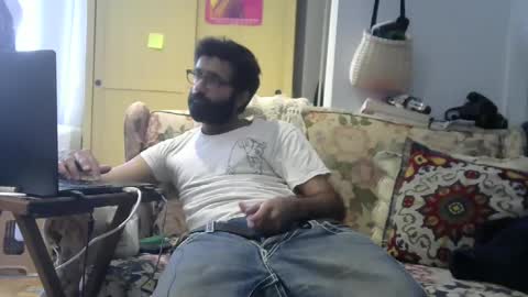 Snapshot of ladex96 chatting on October 7, 2025, 2:47 pm Ali online show from October 7, 2025, 2:47 pm