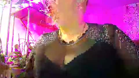 Snapshot of lady_gloria chatting on January 5, 2025, 5:51 am Lady Gloria online show from January 5, 2025, 5:51 am