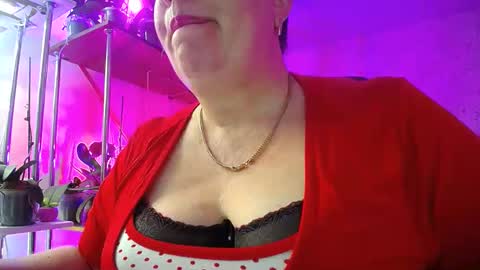 Snapshot of lady_gloria chatting on February 1, 2025, 9:11 am Lady Gloria online show from February 1, 2025, 9:11 am
