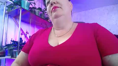 Snapshot of lady_gloria chatting on September 19, 2025, 10:38 am Lady Gloria online show from September 19, 2025, 10:38 am