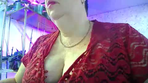 Snapshot of lady_gloria chatting on September 22, 2025, 4:14 am Lady Gloria online show from September 22, 2025, 4:14 am