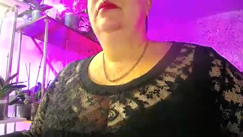 Snapshot of lady_gloria chatting on October 14, 2025, 4:24 am Lady Gloria online show from October 14, 2025, 4:24 am