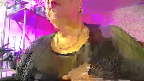 Snapshot of lady_gloria chatting on October 19, 2025, 5:41 am Lady Gloria online show from October 19, 2025, 5:41 am