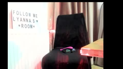 Snapshot of lady_lyanna chatting on February 14, 2025, 5:03 pm Lady Lyanna online show from February 14, 2025, 5:03 pm