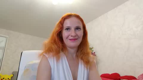 Snapshot of ladybigsmile chatting on October 21, 2025, 6:52 pm Sima Ladybigsmile online show from October 21, 2025, 6:52 pm