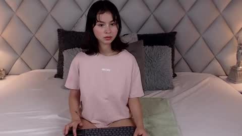 Snapshot of lalycastro chatting on January 18, 2025, 7:48 pm Laly Castro online show from January 18, 2025, 7:48 pm