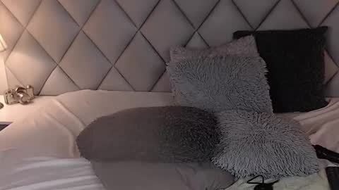 Snapshot of lalycastro chatting on January 19, 2025, 1:53 am Laly Castro online show from January 19, 2025, 1:53 am