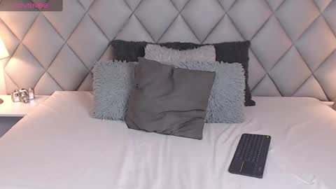 Snapshot of lalycastro chatting on March 6, 2025, 8:16 pm Laly Castro online show from March 6, 2025, 8:16 pm