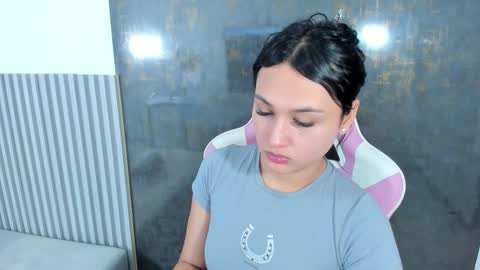 Snapshot of lana_boomer chatting on October 10, 2025, 8:19 pm Lana online show from October 10, 2025, 8:19 pm