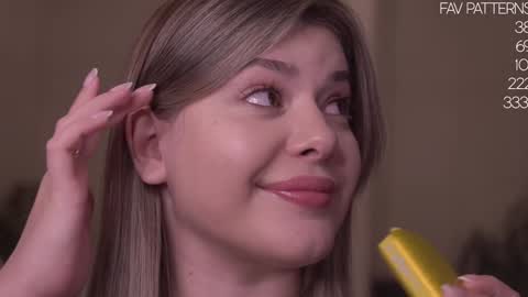 Snapshot of lana_rosy chatting on December 19, 2024, 6:56 pm Alana online show from December 19, 2024, 6:56 pm