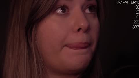 Snapshot of lana_rosy chatting on December 19, 2024, 10:00 pm Alana online show from December 19, 2024, 10:00 pm