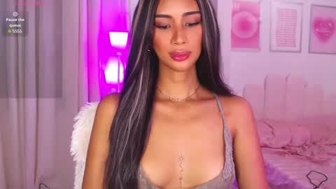 Snapshot of lanadel_hilton chatting on September 22, 2025, 1:51 am Lana online show from September 22, 2025, 1:51 am