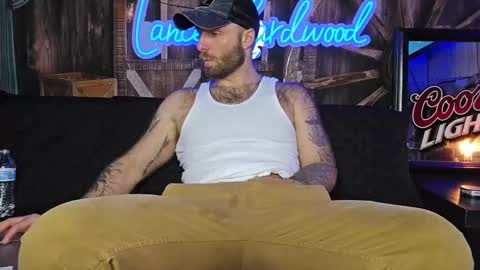 Snapshot of lancehardwood222 chatting on February 10, 2025, 1:35 am LANCE online show from February 10, 2025, 1:35 am