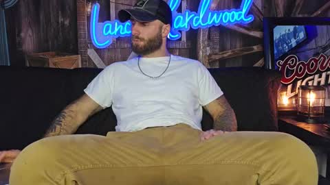 Snapshot of lancehardwood222 chatting on September 23, 2025, 11:52 pm LANCE online show from September 23, 2025, 11:52 pm